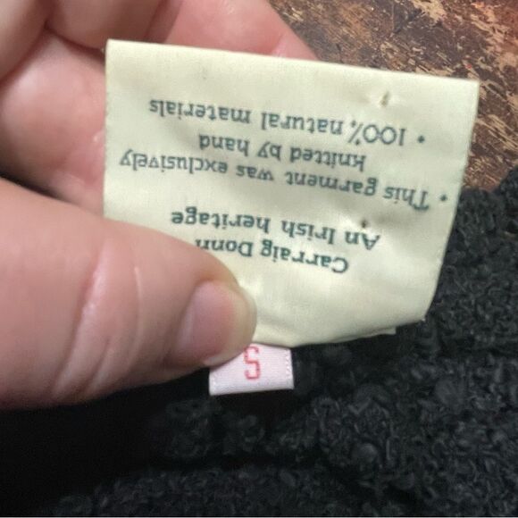 Carraig Donn‎ Black Crochet Flowers 100% Pure Irish Boho Indie Wool Sweater S - Picture 7 of 10